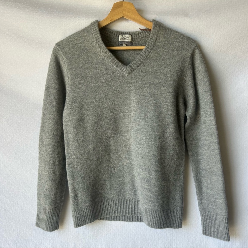 7 For All Mankind Wool Gray V-Neck Men's Sweater